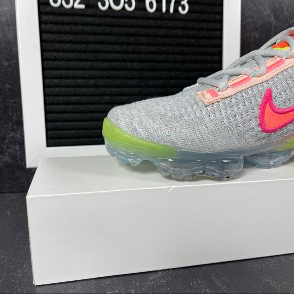 NIKE AIR VAPORMAX 2021 FLYKNIT NEON WOMENS RUNNING SHOES SIZE 5.5 GRAY NEW - Picture 6 of 10